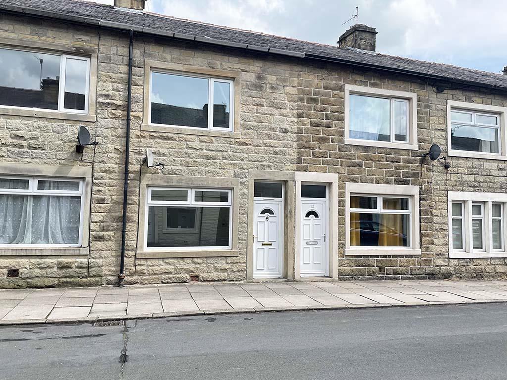 2 bedroom mid terrace house Let Agreed in Barnoldswick - Main Image